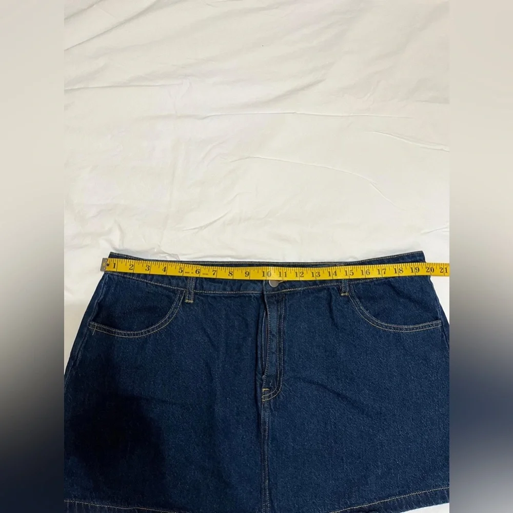 (25) Classic Denim Mini Skirt
